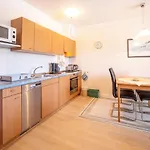 Komfort Appartement mit 1 Schlafzimmer und Balkon im Obergeschoss 180